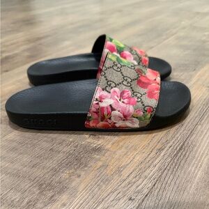 Gucci Women's Floral Slide Sandals